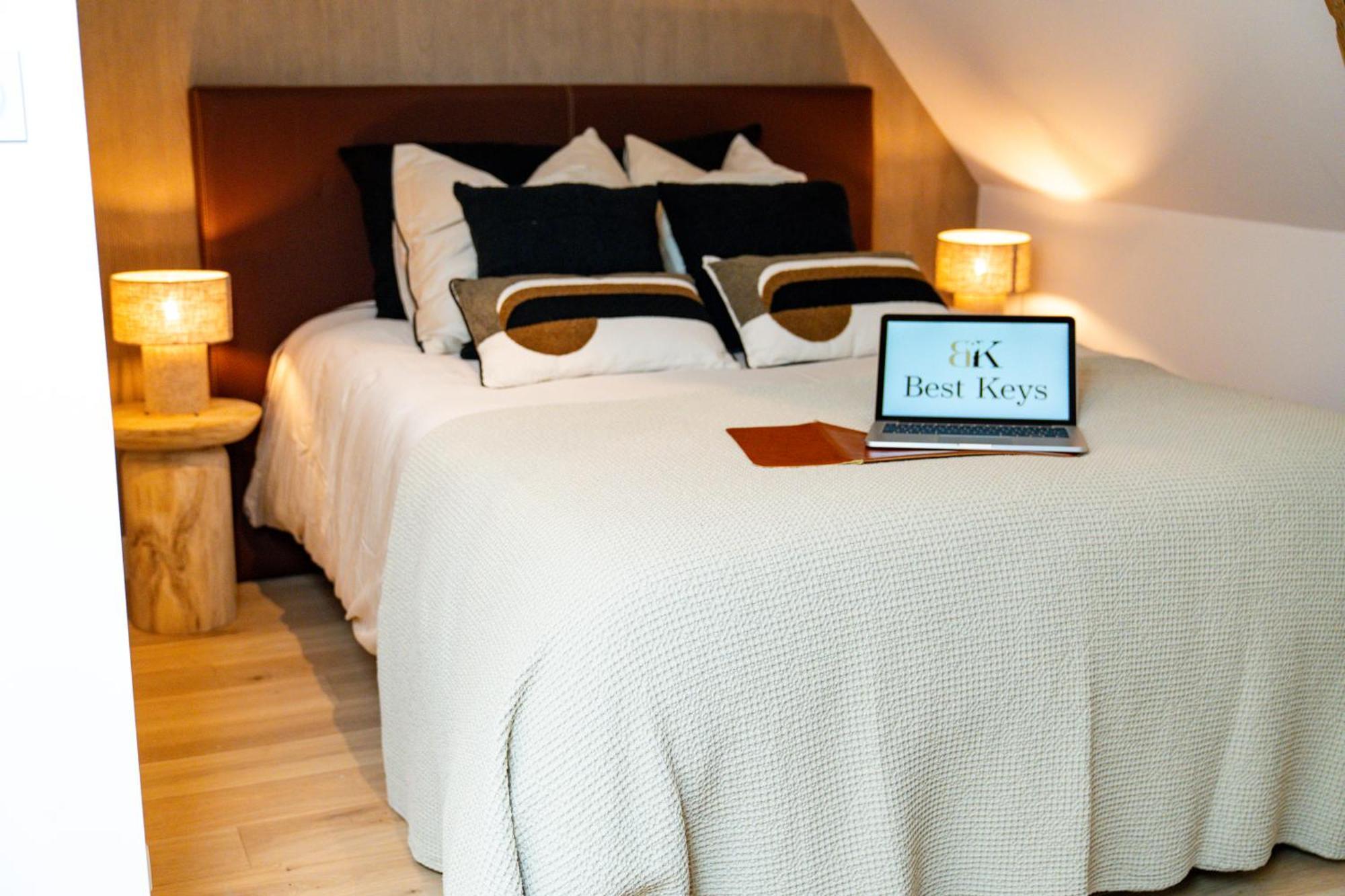 Velvet - Best Keys - Maison Duplex Elegante - Plein Centre Ville - Deco Minimaliste & Cosy - Literie Haut De Gamme - 2 Chambres Separees - Lit Queen Size & 1 Canape Convertible - Smart Tv - Wifi Fibre - Check-In Autonome Санс Екстер'єр фото