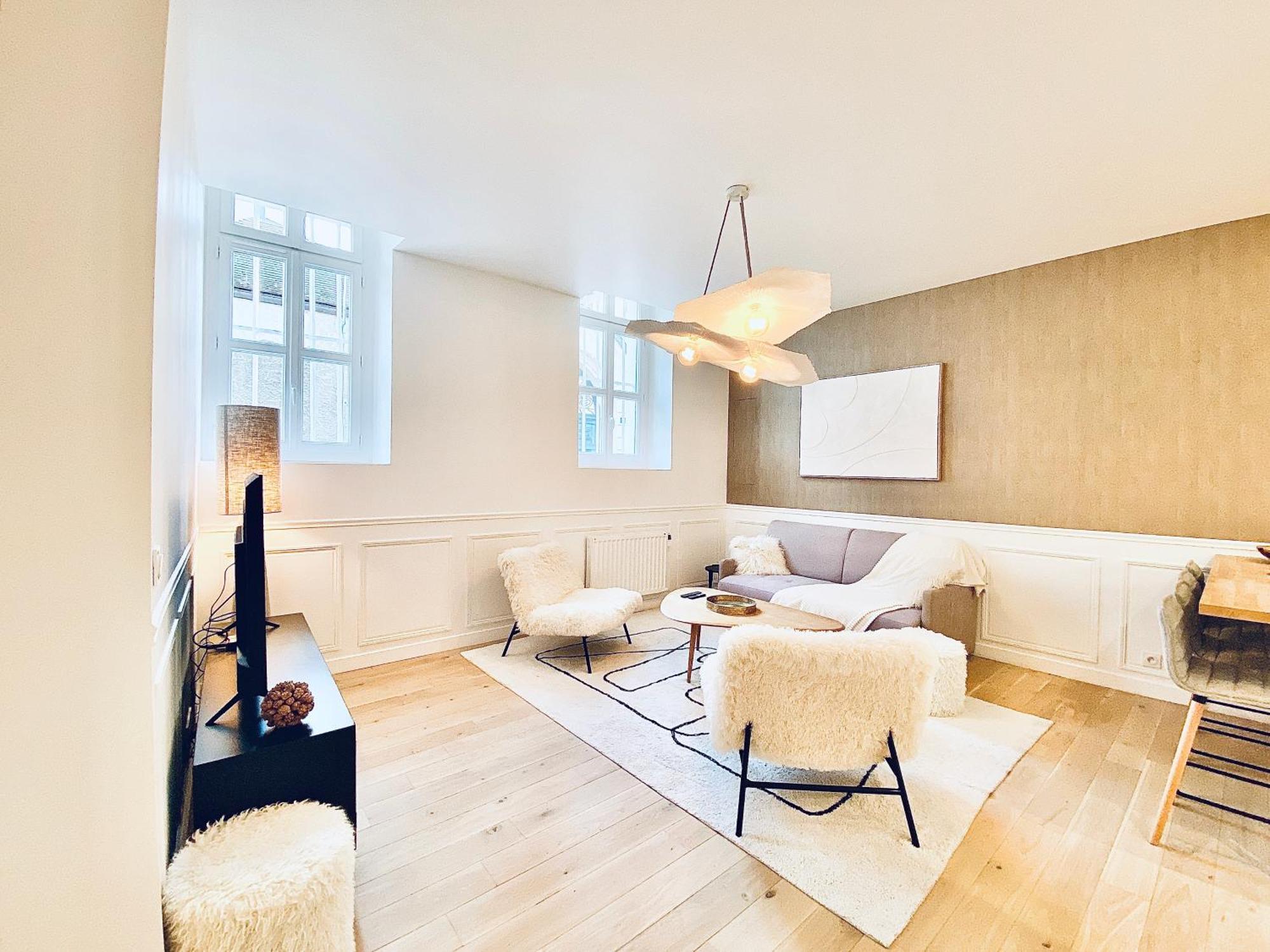 Velvet - Best Keys - Maison Duplex Elegante - Plein Centre Ville - Deco Minimaliste & Cosy - Literie Haut De Gamme - 2 Chambres Separees - Lit Queen Size & 1 Canape Convertible - Smart Tv - Wifi Fibre - Check-In Autonome Санс Екстер'єр фото
