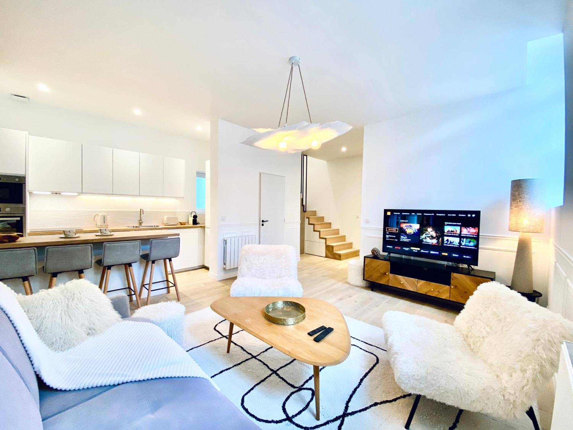 Velvet - Best Keys - Maison Duplex Elegante - Plein Centre Ville - Deco Minimaliste & Cosy - Literie Haut De Gamme - 2 Chambres Separees - Lit Queen Size & 1 Canape Convertible - Smart Tv - Wifi Fibre - Check-In Autonome Санс Екстер'єр фото